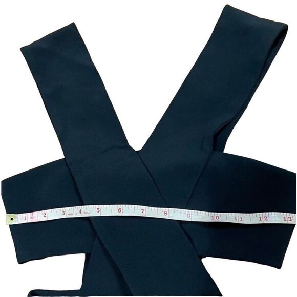 Cushnie Et Ochs
Sleeveless Cutout Midi Dress Black size 0 - Picture 8 of 12